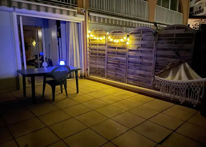 T1 Familial Avec Terrasse, Piscine, A 6 Min A Pied Et Aqualand A 2 Min Lägenhet